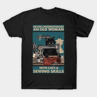 Never underestimate An old Woman With Cats T-Shirt